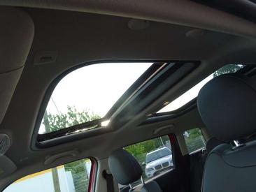 Mini Cooper E — photo 11