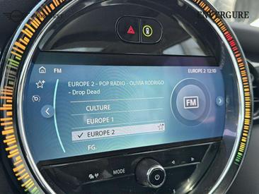 Mini Cooper SE — photo 12