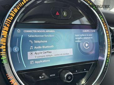 Mini Cooper SE — photo 15