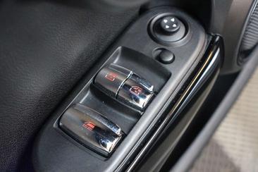 Mini Cabrio COOPER — photo 10