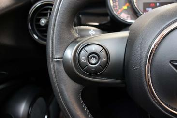 Mini Cabrio COOPER — photo 19