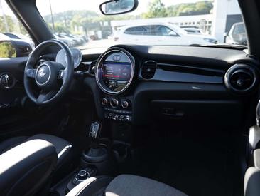 Mini Cabrio Classic Cooper — photo 7