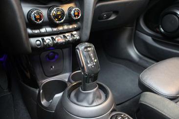 Mini Cabrio COOPER — photo 26