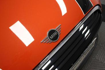 Mini Cabrio COOPER — photo 35