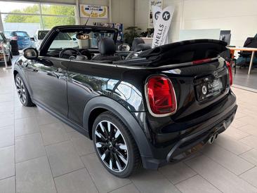 Mini Cabrio Classic Cooper S — photo 7
