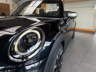 Mini Cabrio Classic Cooper S — photo 27