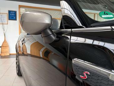 Mini Cabrio Classic Cooper S — photo 30