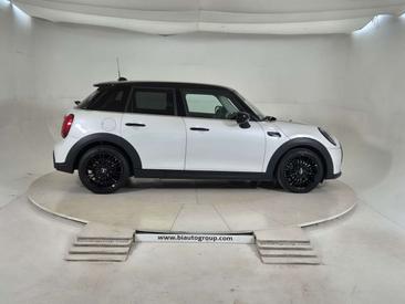 Mini 5 Portes Classic Cooper — photo 4