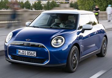 Mini Electric Cooper SE — photo 6