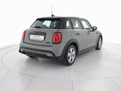 Mini 5 Portes Essential Cooper