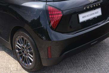 Mini Hatch Cooper E — photo 24