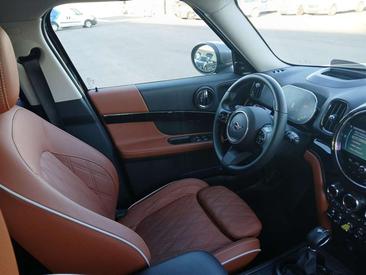 Mini Countryman COOPER SE — photo 4