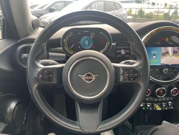 Mini Electric Cooper SE — photo 6