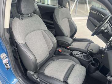 Mini Electric Cooper SE — photo 9