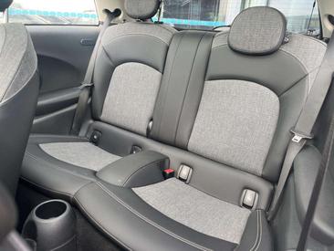 Mini Electric Cooper SE — photo 13