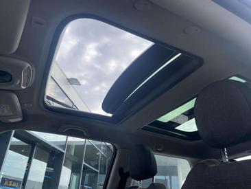 Mini Electric Cooper SE — photo 14