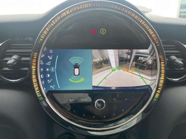 Mini Electric Cooper SE — photo 15