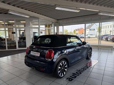 Mini Cabrio COOPER S — photo 3