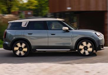 Mini Countryman Essential One — photo 23