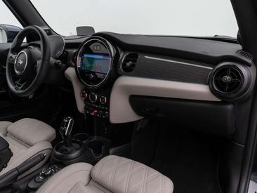 Mini Cabrio Yours Cooper S — photo 23