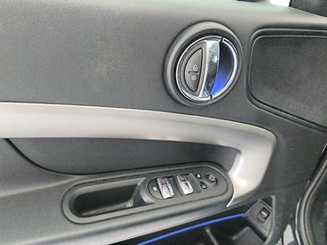 Mini Countryman Classic One D — photo 29
