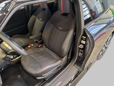 Mini Cooper E JCW — photo 18