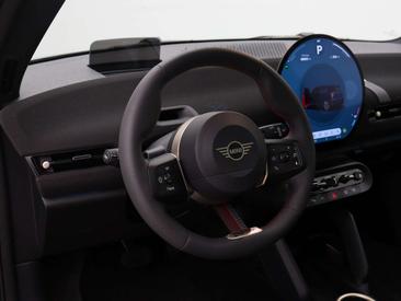 Mini Electric JCW Cooper SE — photo 2