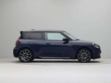 Mini Electric JCW Cooper SE — photo 5