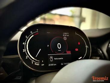 Mini Hatch 5 Portes Premium One — photo 18