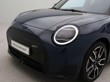 Mini Electric JCW Cooper SE — photo 16