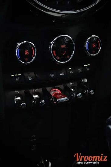 Mini Hatch 5 Portes Premium One — photo 22