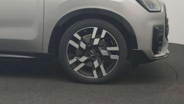 Mini Countryman JCW Cooper SE — photo 8