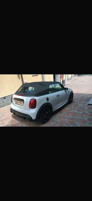 Mini Cabrio JCW Cooper S — photo 4