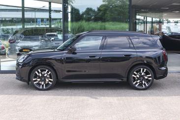 Mini Countryman JCW Cooper E — photo 6