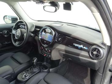 Mini Cooper E Camden — photo 6