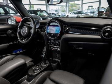 Mini Cabrio John Cooper Works — photo 7
