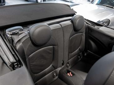 Mini Cabrio John Cooper Works — photo 8