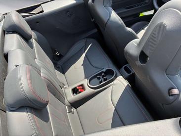 Mini Cabrio JCW Cooper S — photo 13
