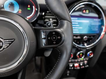 Mini Cabrio John Cooper Works — photo 18