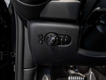 Mini Cabrio John Cooper Works — photo 20