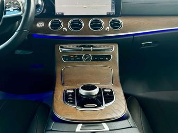 Mercedes Classe E 200 Exclusive — photo 22