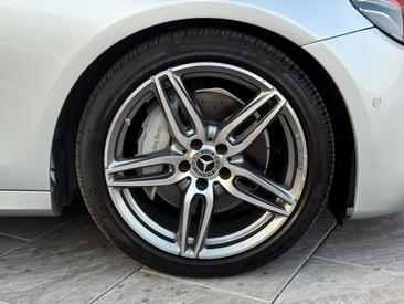 Mercedes Classe E 220 AMG-Line — photo 4