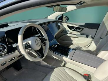 Mercedes EQS 450+ — photo 6