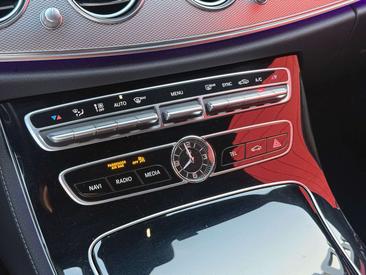 Mercedes Classe E 220 AMG-Line — photo 26