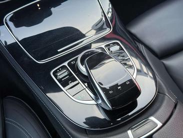 Mercedes Classe E 220 AMG-Line — photo 27