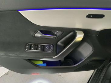 Mercedes Classe A 180 Night Edition — photo 11