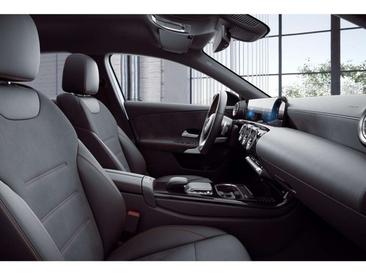 Mercedes Classe A 200 Night Edition — photo 8