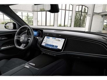 Mercedes Classe E 200 AMG Line — photo 11