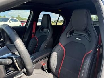 Mercedes Classe A45 AMG 45 — photo 10