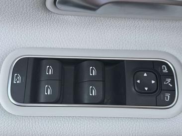 Mercedes CLA 250 AMG LINE — photo 14